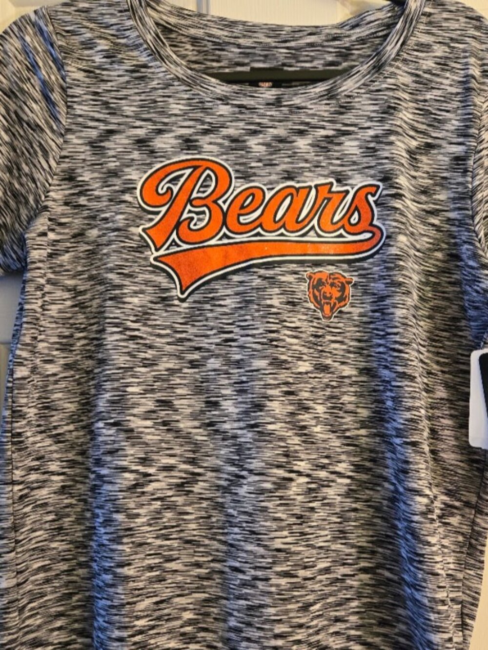 NFL Women's Team Apparel Chicago Bears T-Shirt Gray White